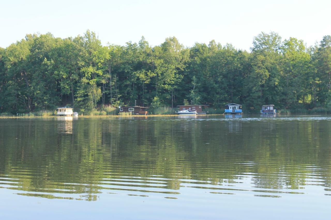 Ferienappartements Am See Schorfheide Bagian luar foto